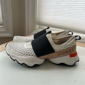 Sorel Kinetic Impact Strap Slip-on -White and Black